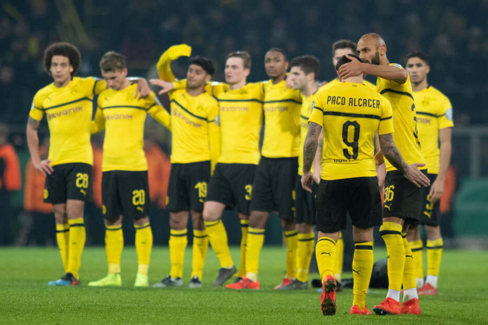 Am Ende der Saison will der BVB jubeln und sich nicht traurig in den Armen halten, wie nach dem Pokal-Aus gegen Werder Bremen.