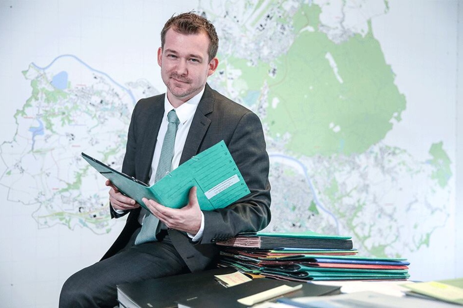 Baubürgermeister Raoul Schmidt-Lamontain. Die Stadt besitzt ein Solarpotenzial-Dachkataster. Damit können Hausbesitzer ermitteln, wie geeignet ihre Dachflächen für Solarenergie-Nutzung sind.