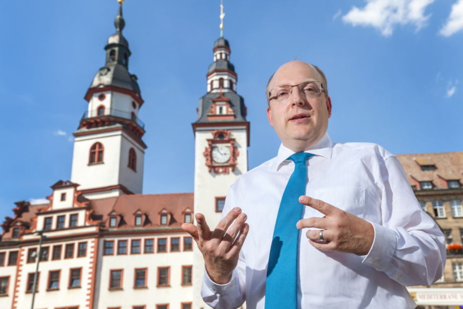 Kämmerer Sven Schulze (44, SPD) will in 80 neue Kita-Erzieherinnen investieren.