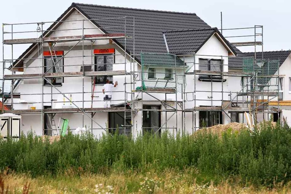 Immer weniger Neubauhäuser werden in Baden-Württemberg genehmigt. (Symbolbild)