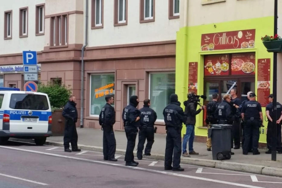 Bildergebnis fÃ¼r GroÃ Razzia gegen Scheinehen-Mafia in und um Leipzig