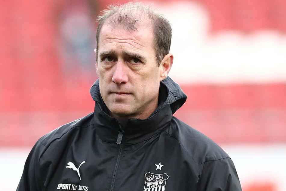 FSV-Coach Joe Enochs hält weiter zu seinem Angreifer.