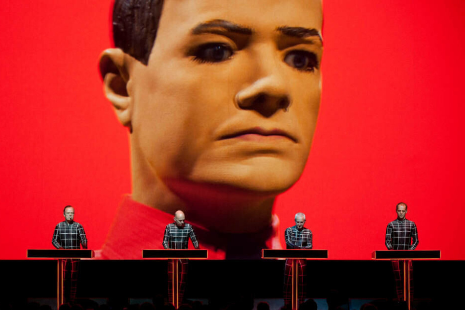 Das Sample stammt aus dem Kraftwerk-Titel "Metall auf Metall" aus dem Jahr 1977 (Archivbild)