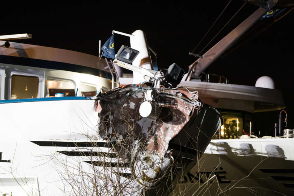 Der Bug des Schiffes wurde stark beschädigt.
