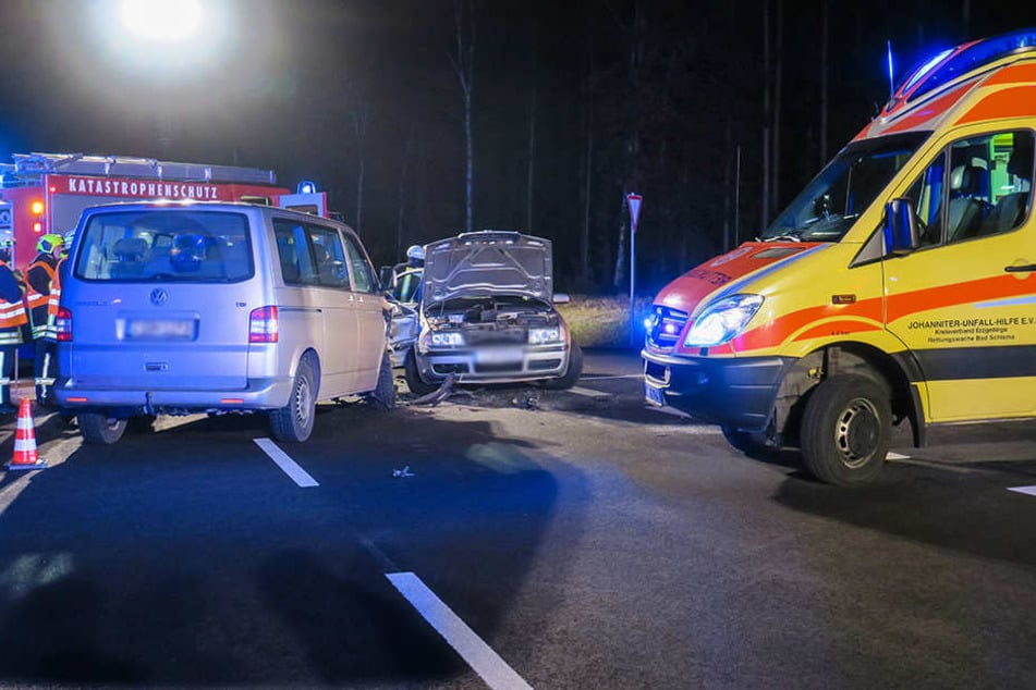 Die B93 war für drei Stunden voll gesperrt.