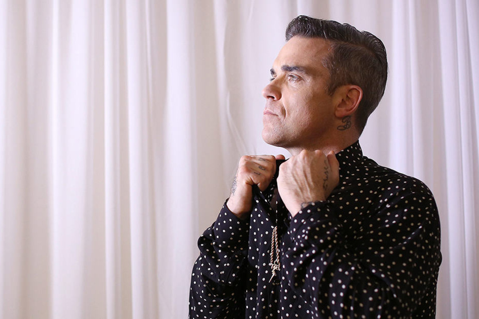 Robbie Williams' Stiefmutter hat seinen Vater gegen einen Jüngeren eingetauscht.