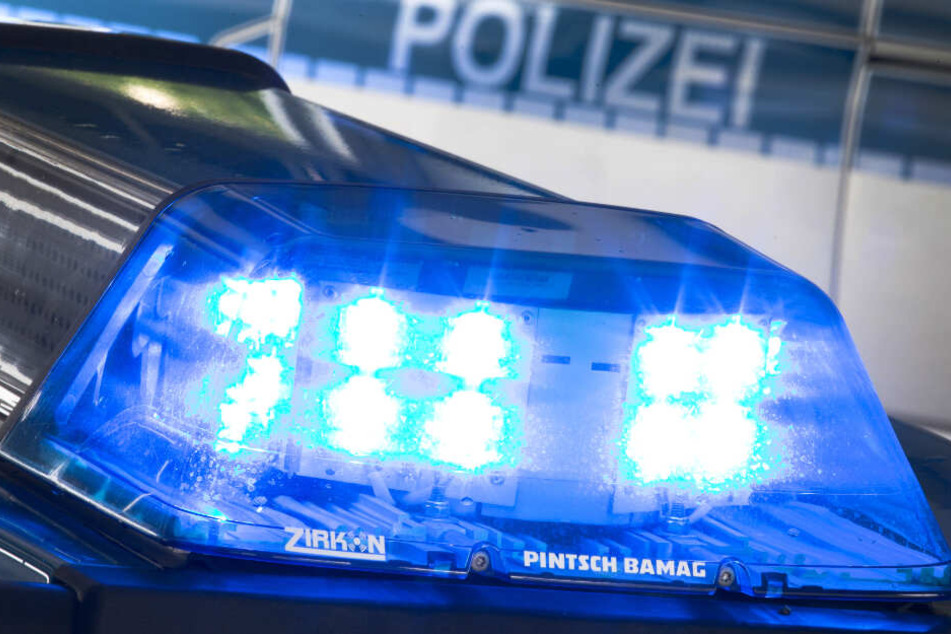 Die Polizei fahndet nach dem Täter. (Symbolbild)