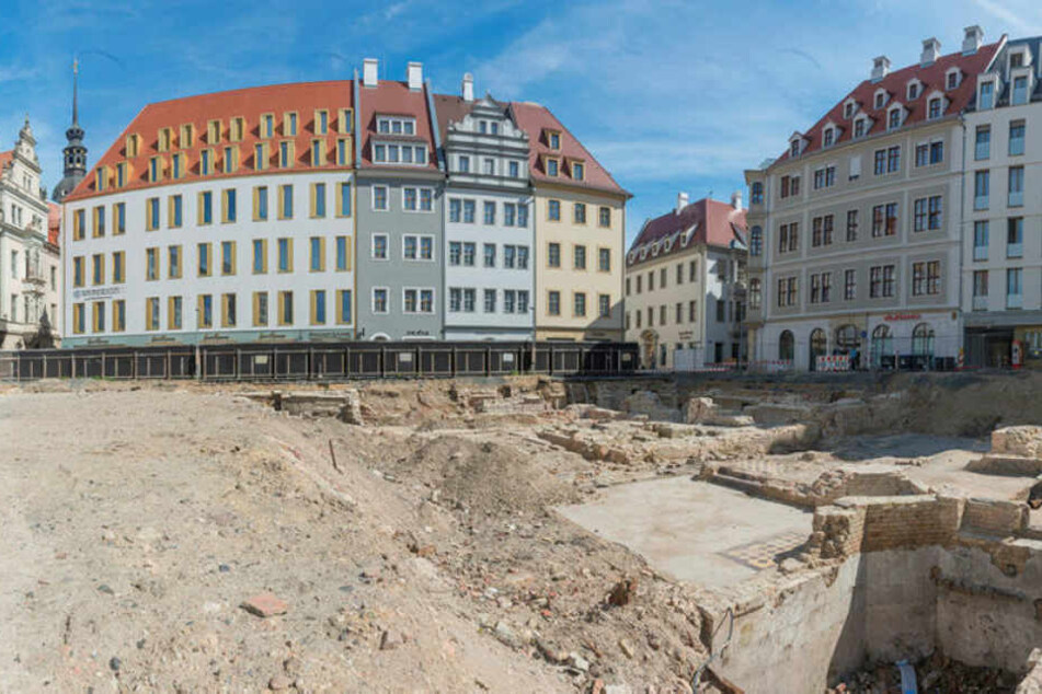 Diese Baulücke zwischen Neumarkt, Kulturpalast und Schloss will die Baywobau
bis 2019 füllen.