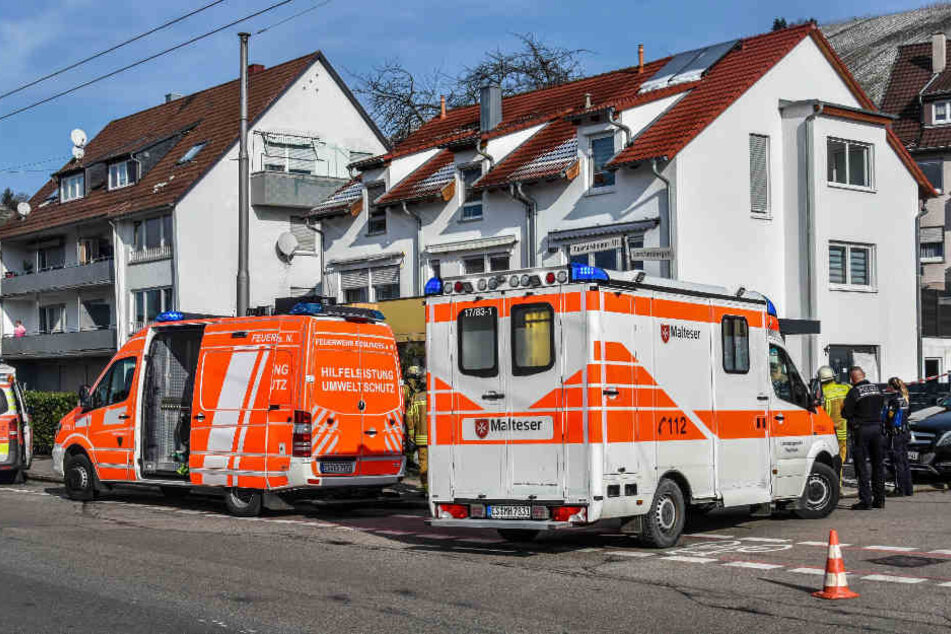Einsatzkräfte am Montag in Esslingen.
