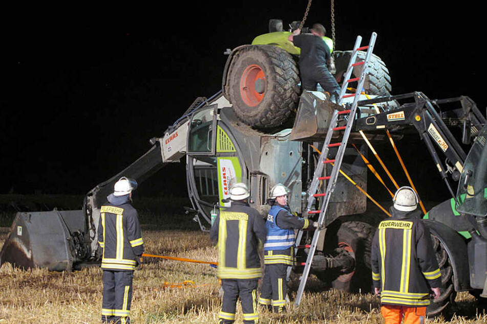Weil der Bagger unter der Last kippte, wurde ein Familienvater von der Schaufel erschlagen.