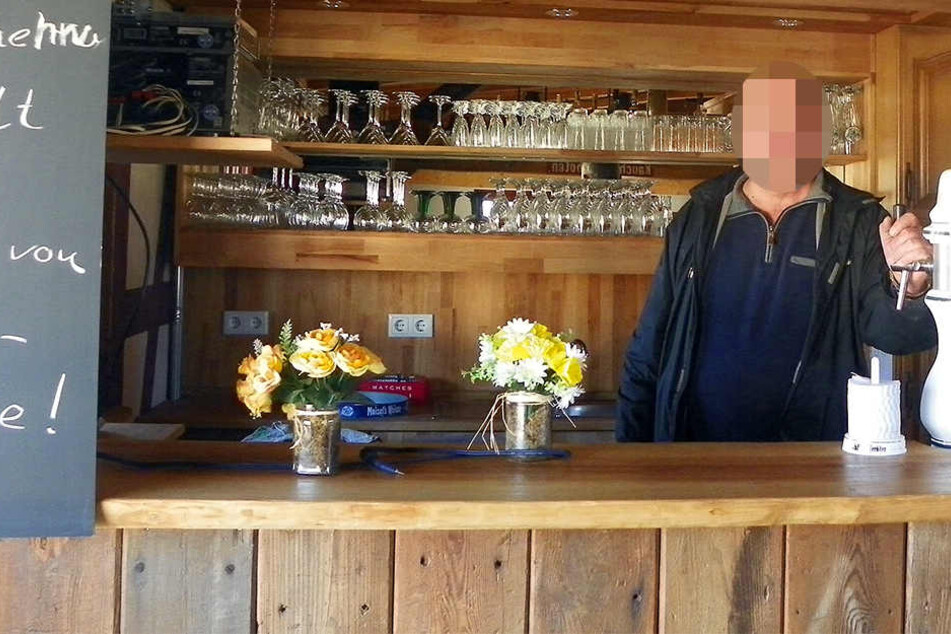 Nachdem er einen LIDL-Markt überfallen hatte, ließ der 33-jährige Täter die Tatwaffe in einer Kneipe reinigen. (Symbolbild)