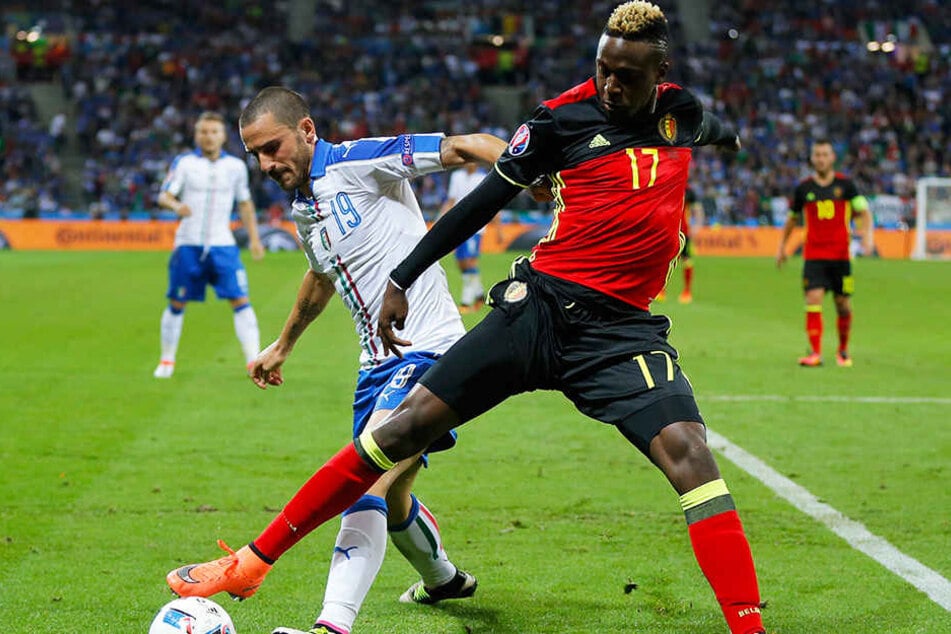Absolvierte bisher 25 Länderspiele für Belgien (drei Tore): Divock Origi (r.), hier beim EM-Gruppenspiel 2016 gegen Italiens Leonardo Bonucci (l.).