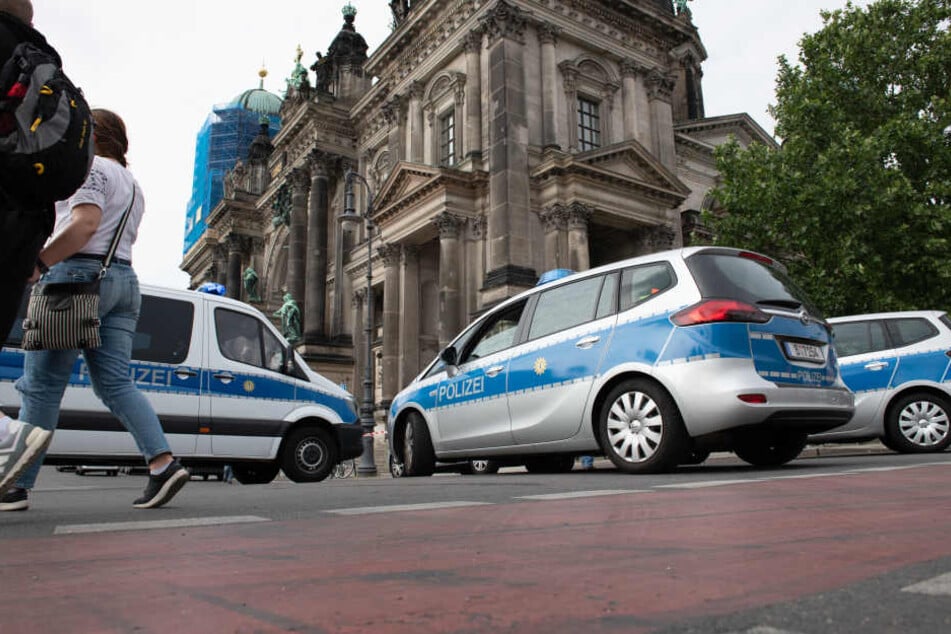 Der Angreifer aus dem Berliner Dom soll an ansteckenden Krankheiten leiden.