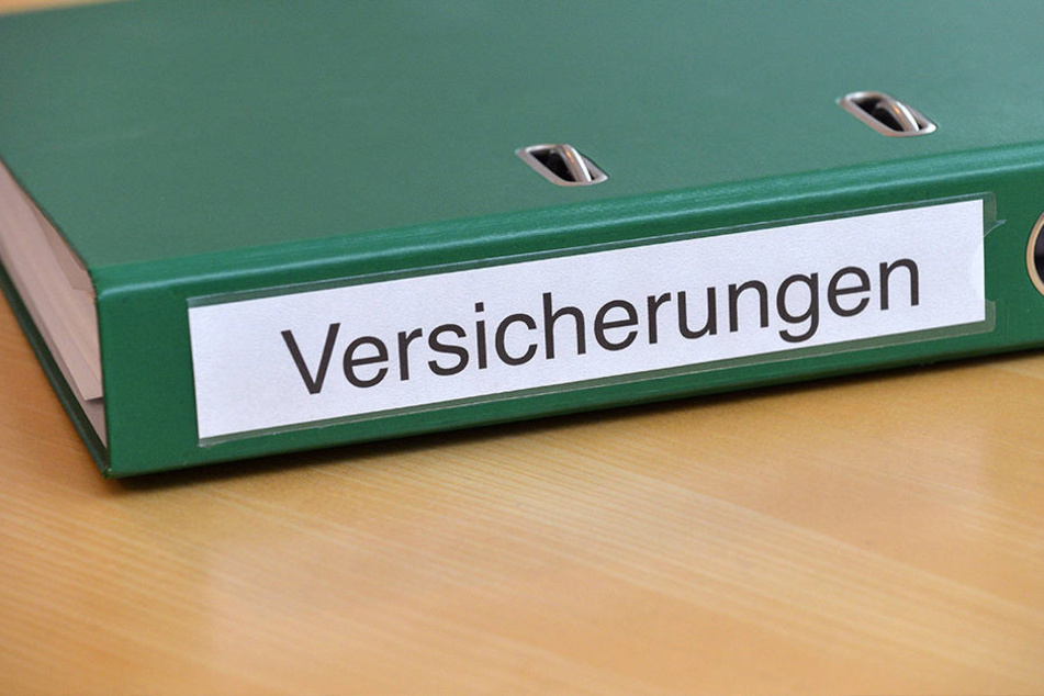 Die Polizei warnt vor falschen Versicherungsvertretern.