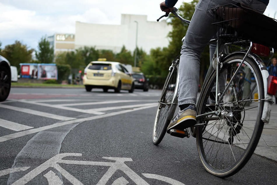 Stark alkoholisiert auf dem Fahrrad unterwegs: Der Ausflug eines Krankenhaus-Patienten endete bei einer Polizeikontrolle.