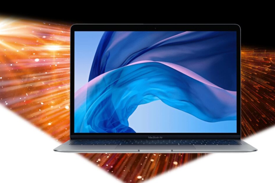 Nur Noch Heute Gibt S Bei Saturn Chemnitz Und Zwickau Das Macbook