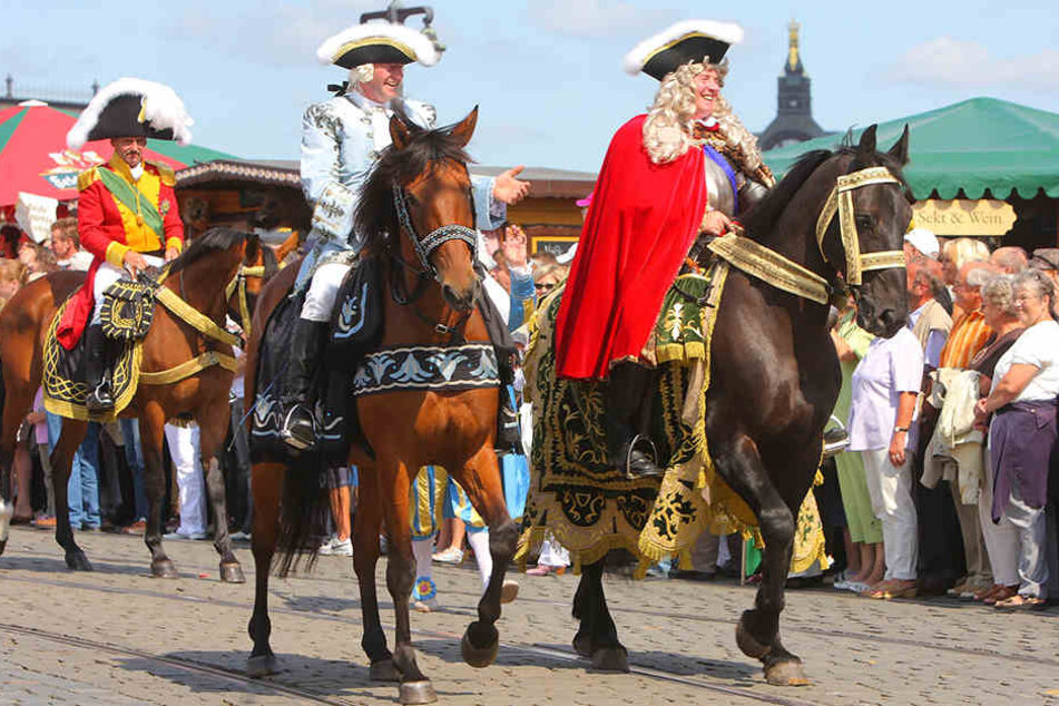 Der "Fürstenzug zu Dresden" gibt sich zur Eröffnung des Oktoberfestes in München die Ehre.