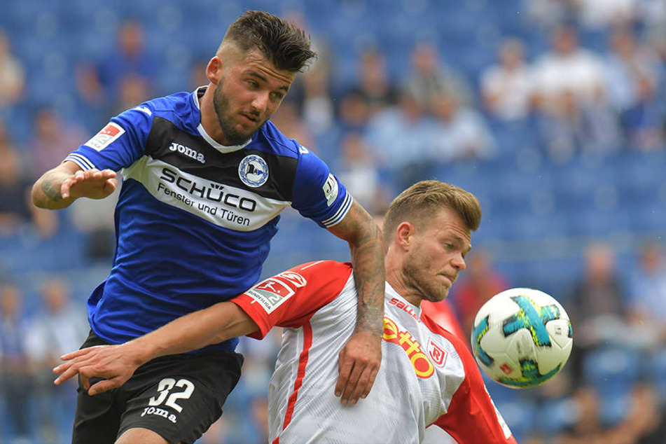 Keanu Staude (l.) spielte gegen Regensburg über die gesamten 90 Minuten.