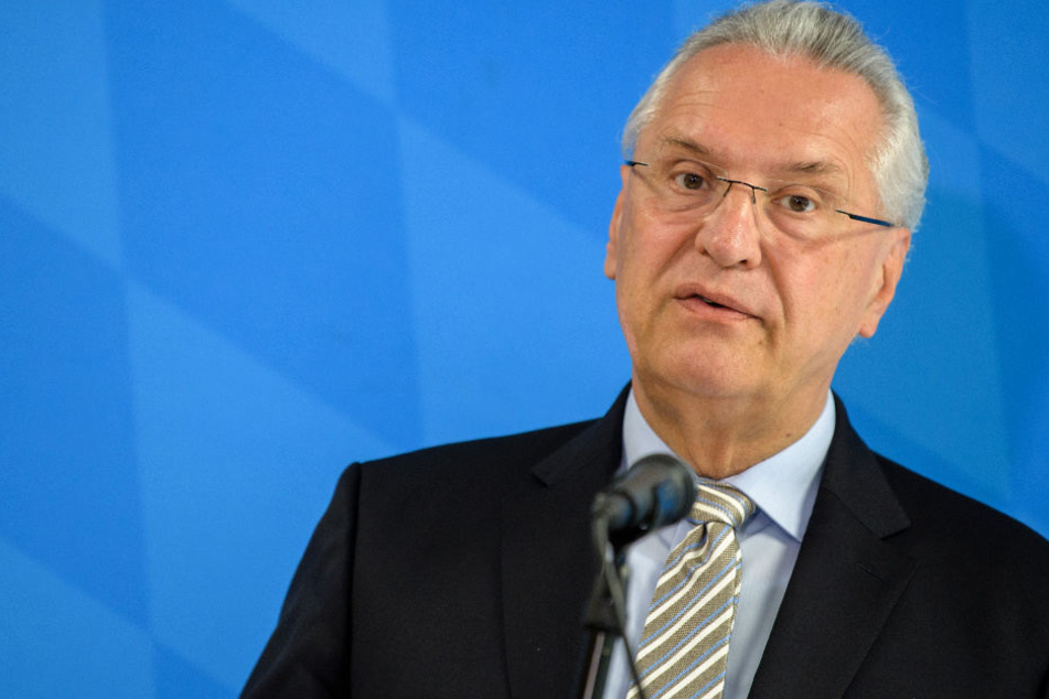 Joachim Herrmann (CSU) wird in München die Halbjahresbilanz vorstellen.