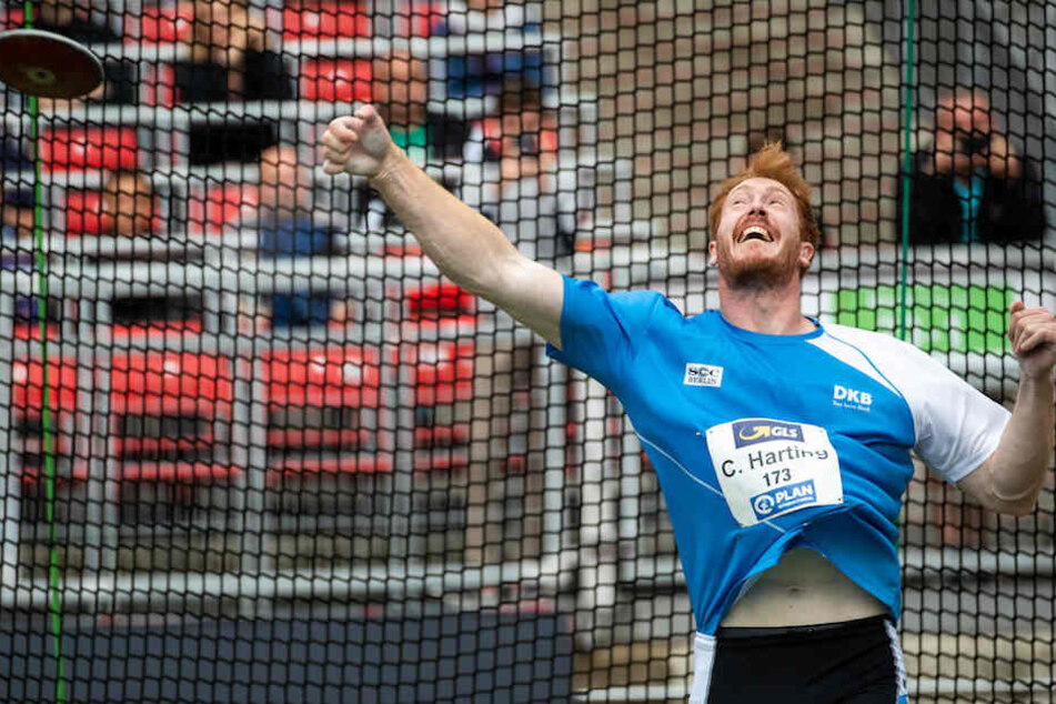 Christoph Harting (28) schleudert seinen Diskus mit voller Wucht aus dem 'Käfig'.