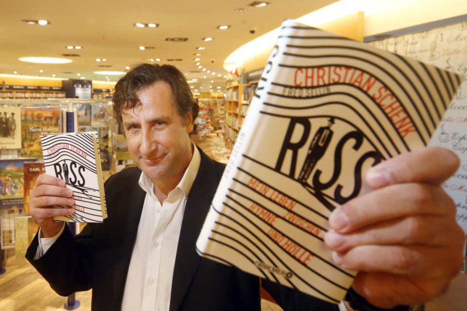 Christian Schenk bei seiner Buchvorstellung in Rostock.