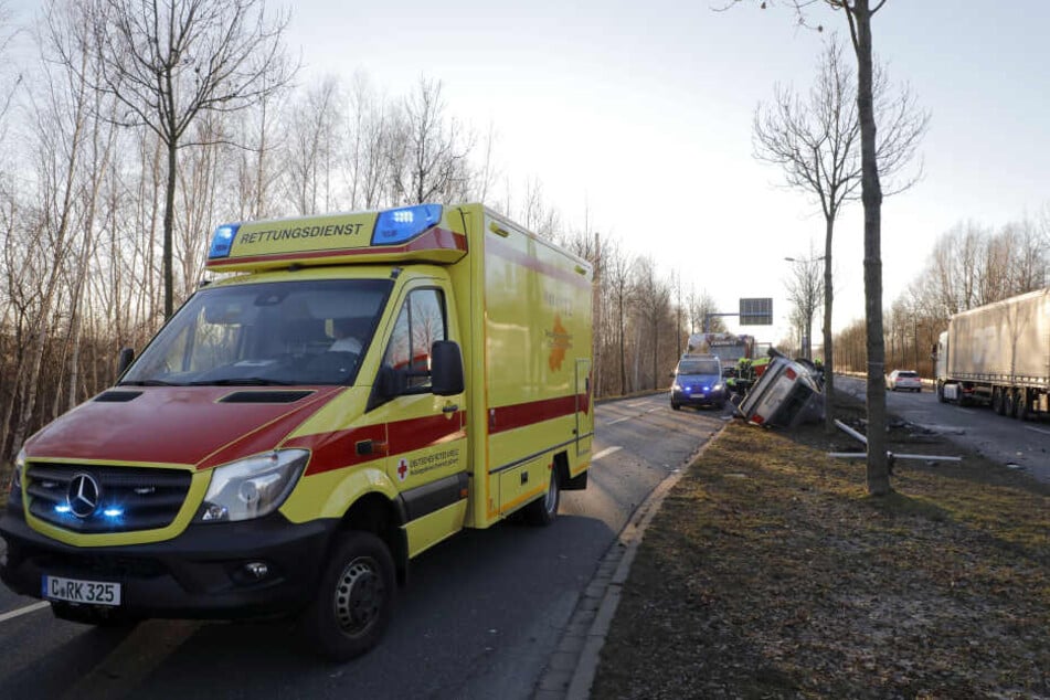Der Fahrer des VW wurde schwer verletzt.