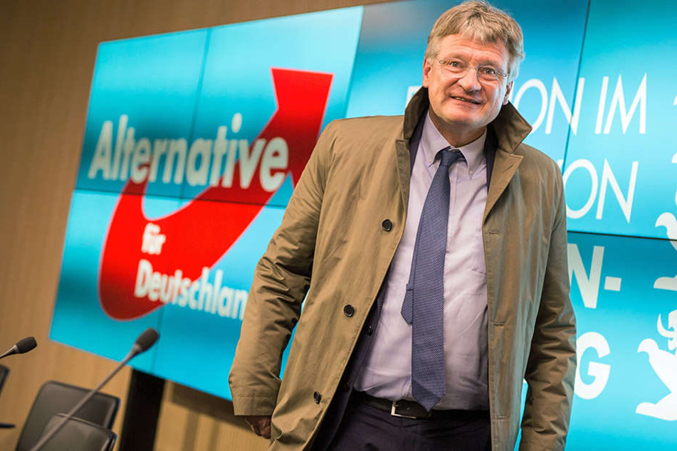 AfD-Vorstand Jörg Meuthen schätzt den "Halbneger"-Tweet als rassistisch ein.