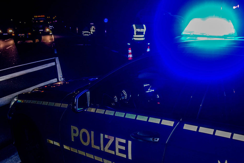 Eine wilde Verfolgungsjagd quer durch Dresden endete mit einer Festnahme. (Symbolbild).