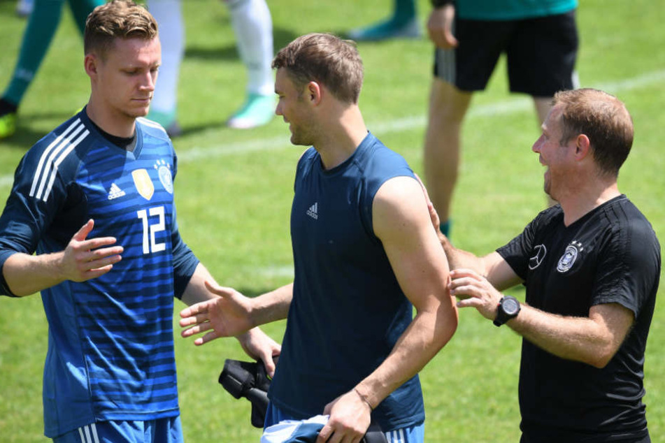 Bernd Leno (l.) durfte überraschend nicht mit zur WM nach Russland.