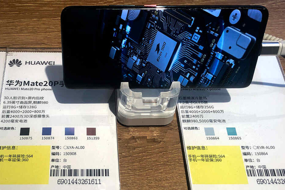 Auf Trumps schwarzer Huawei-Liste: Ein Smartphone Huawei Mate20P mit dem Kirin-980-Prozessor.