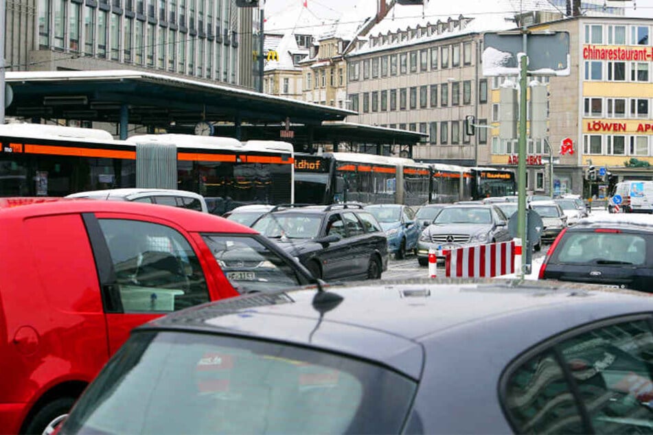 Der Jahnplatz wird von Autofahrern hoch frequentiert.