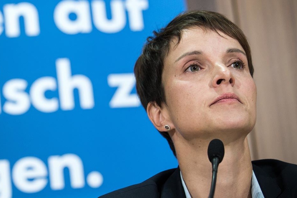 Frauke Petry sieht ihre alte Partei in die sozialpatriotische Richtung driften.