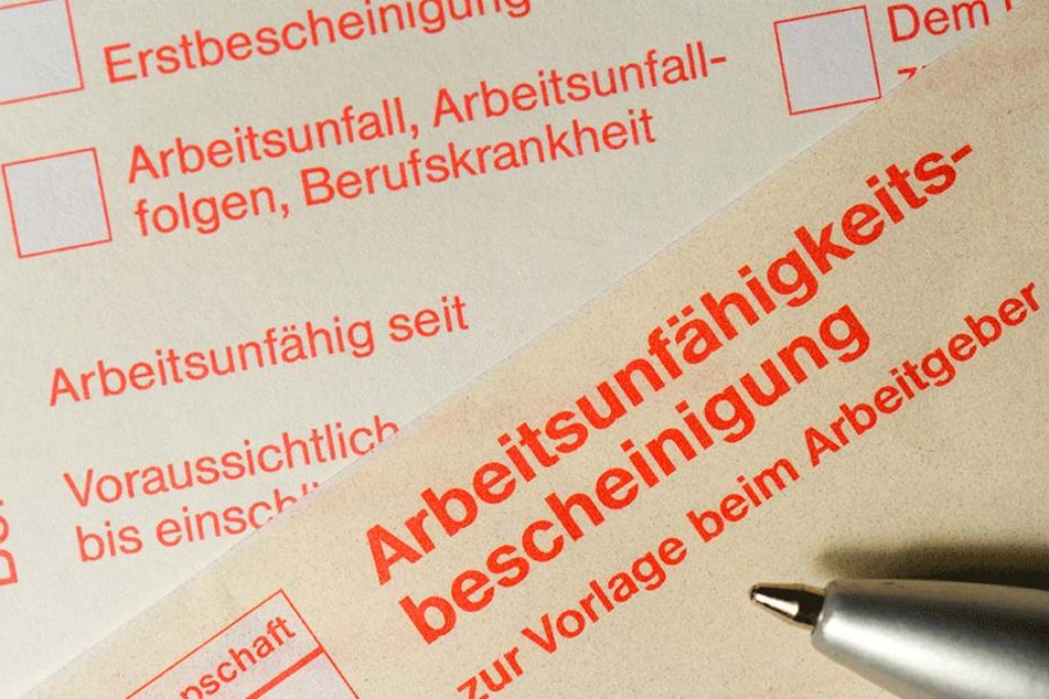 Krank? Eine Arbeitsunfähigkeitsbescheinigung zur Vorlage beim Arbeitgeber.