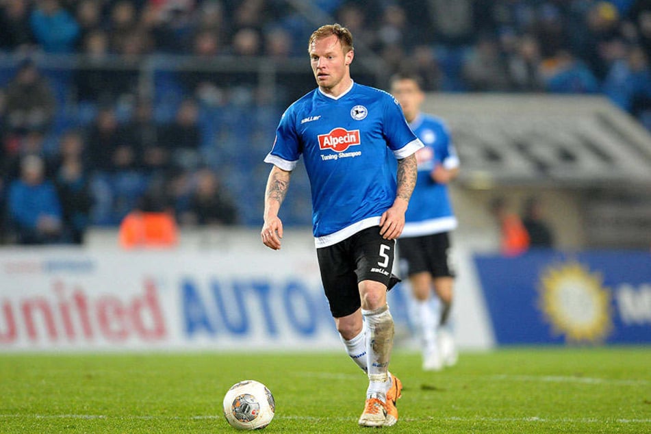 Von 2011 bis 2014 trug Hübener die schwarz-weiß-blauen Trikots des DSC.