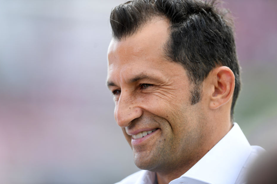 Sportdirektor Hasan Salihamidzic kann sich vorstellen im Vorstand des FC Bayern zu sitzen. (Archivbild)