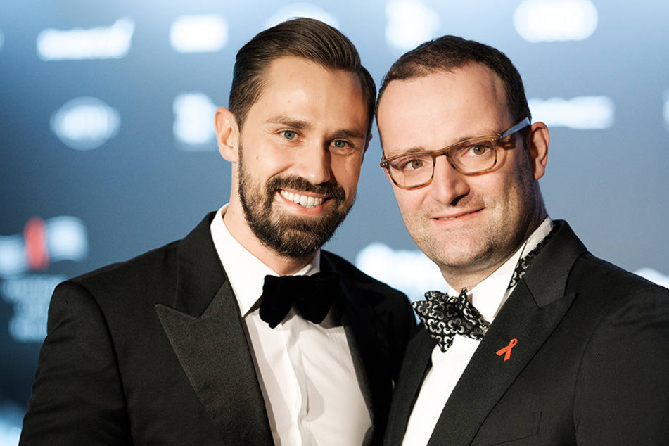 Seit Dezember 2017 ist Jens Spahn (re.) mit Daniel Funke verheiratet.