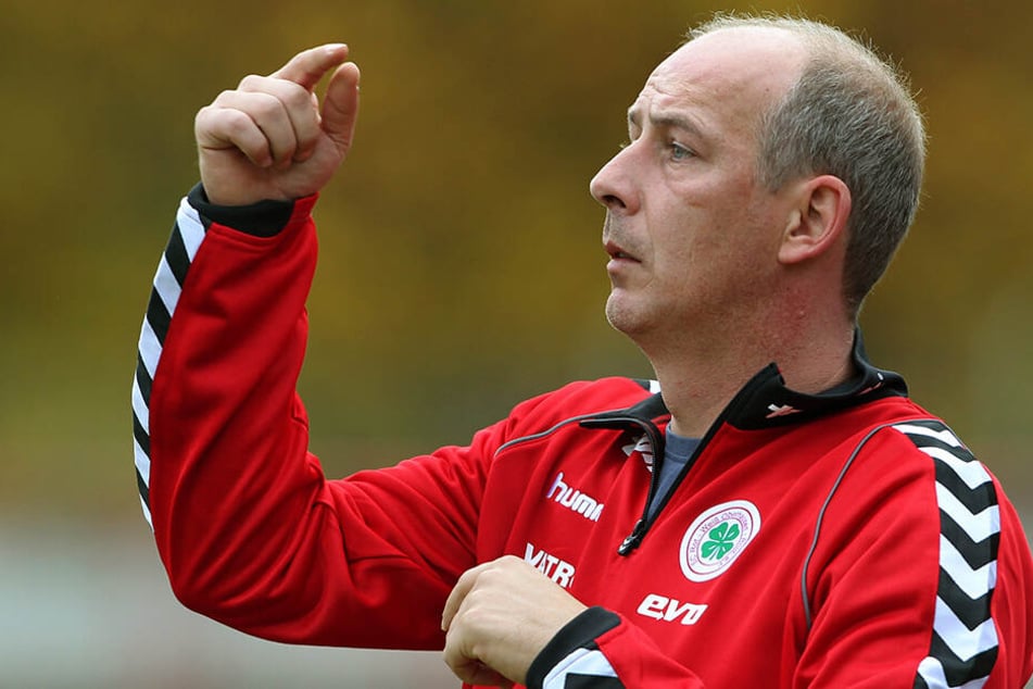 Auch als Trainer war Basler schon aktiv. Unter anderem zwischen 2011 und 2012 beim damaligen Drittligisten Rot-Weiß Oberhausen.