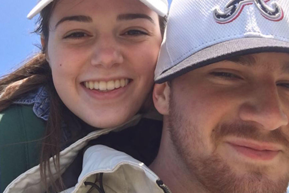 Abigail Finney mit ihrem Freund.