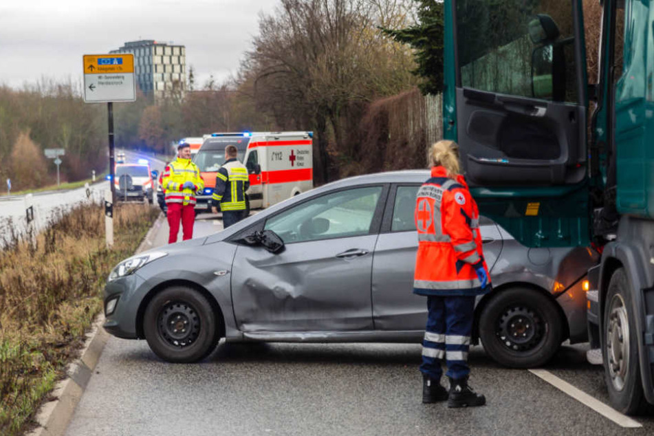 Die Mutter und die beiden Kindern wurden nur leicht verletzt.