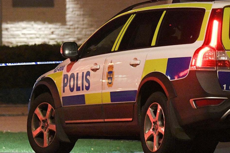 Die schwedische Polizei untersucht den Tatort weiträumig (Symbolbild).