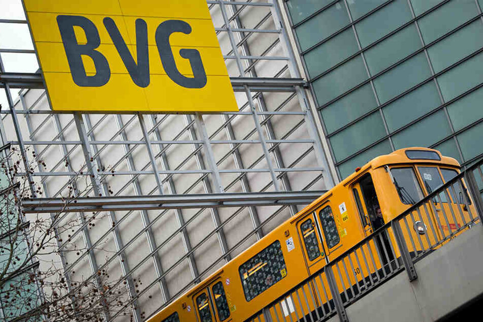 Die BVG kündigte Ersatzverkehr mit Bussen für die U-Bahnlinie U3 an. (Symbolbild)