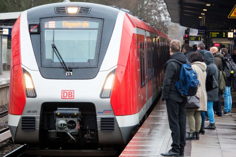 Eine neue S-Bahnlinie soll den Hamburger Westen erschließen. (Symbolbild)