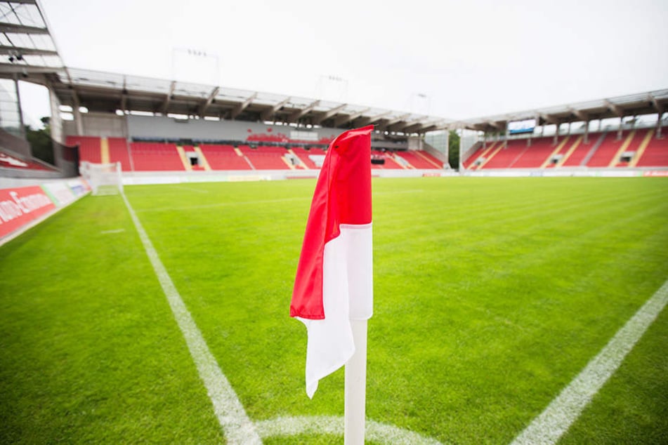 Blick in das Sparda-Bank-Hessen-Stadion in Offenbach