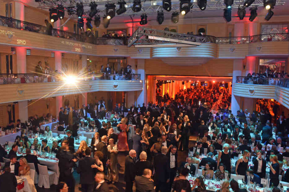 Im Bayerischen Hof in München feiert die Prominenz das vergangene Filmjahr.
