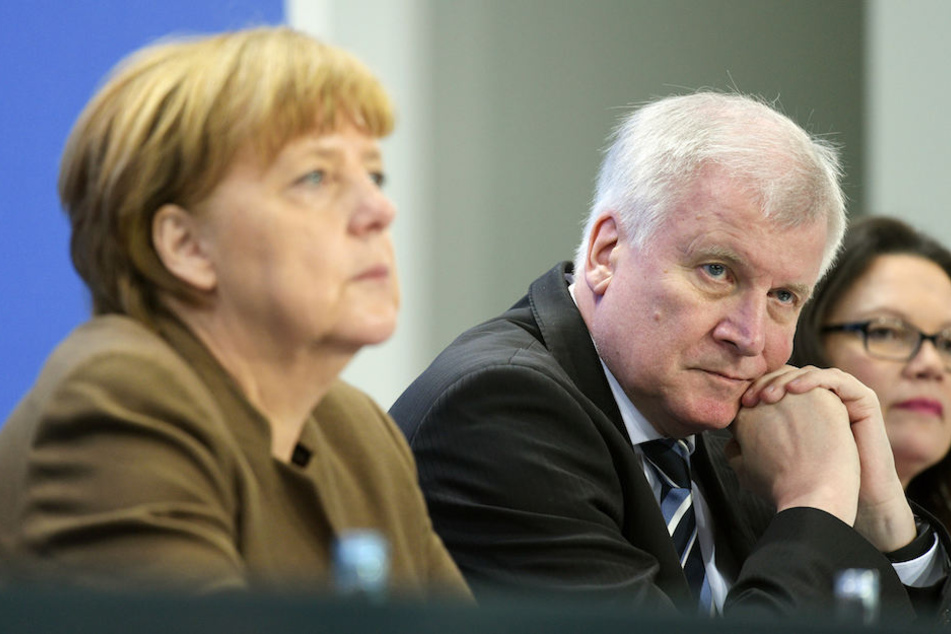 Kanzlerin Angela Merkel (63, CDU), CSU-Chef Horst Seehofer (68) und die SPD-Vorsitzende Andrea Nahles (48) haben derzeit nur wenig zu Lachen.