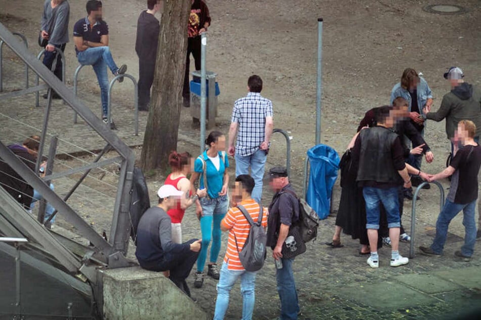 Die Trinker-Szene an der "Tüte" beschäftigt Stadt und Politik seit langer Zeit.