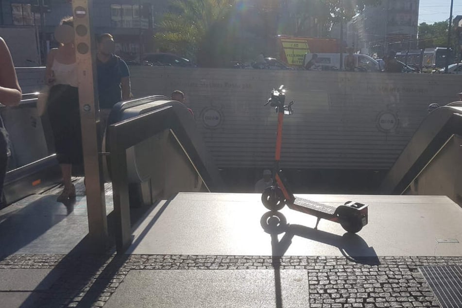 Dieser E-Scooter brachte den Twitter-Nutzer in Rage.