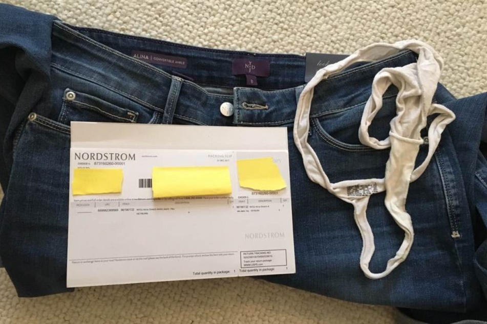 Neben der bestellten Hose fand die Frau einen benutzten String-Tanga.