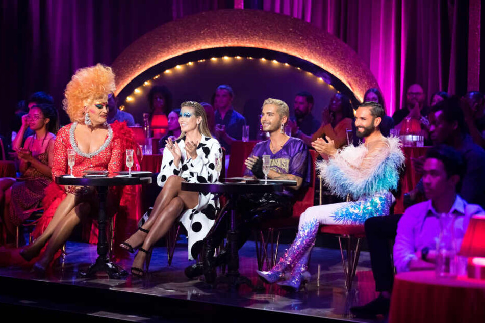 Olivia Jones zusammen mit der Jury von "Queen of Drags".