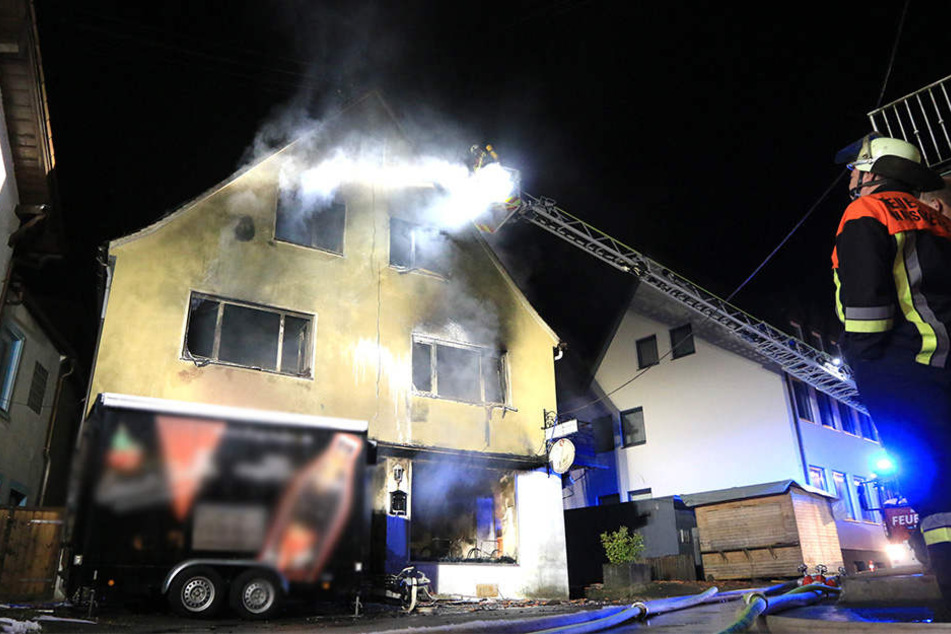 In Gößweinstein verursachten zwei Asylbewerber in ihrer Unterkunft einen Großbrand.